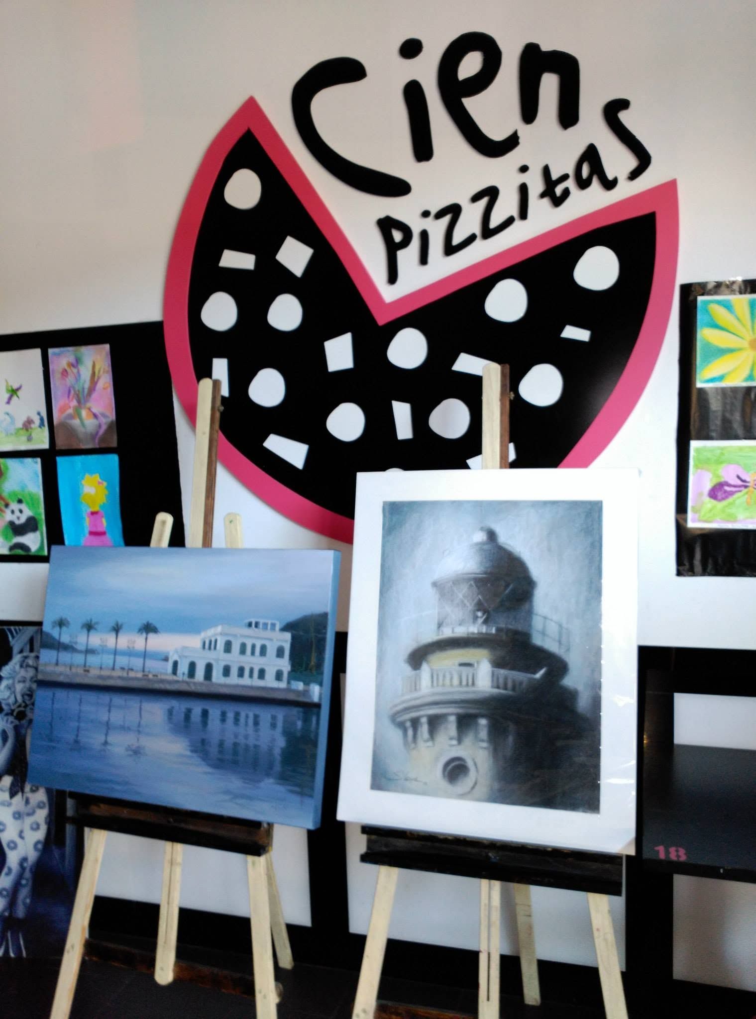 Exposición de fin de curso 2014/2015: dibujo de un faro y obras de alumnos